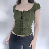 Crop Top mit Spitzen-Patchwork und Fee-Grunge-Muster
